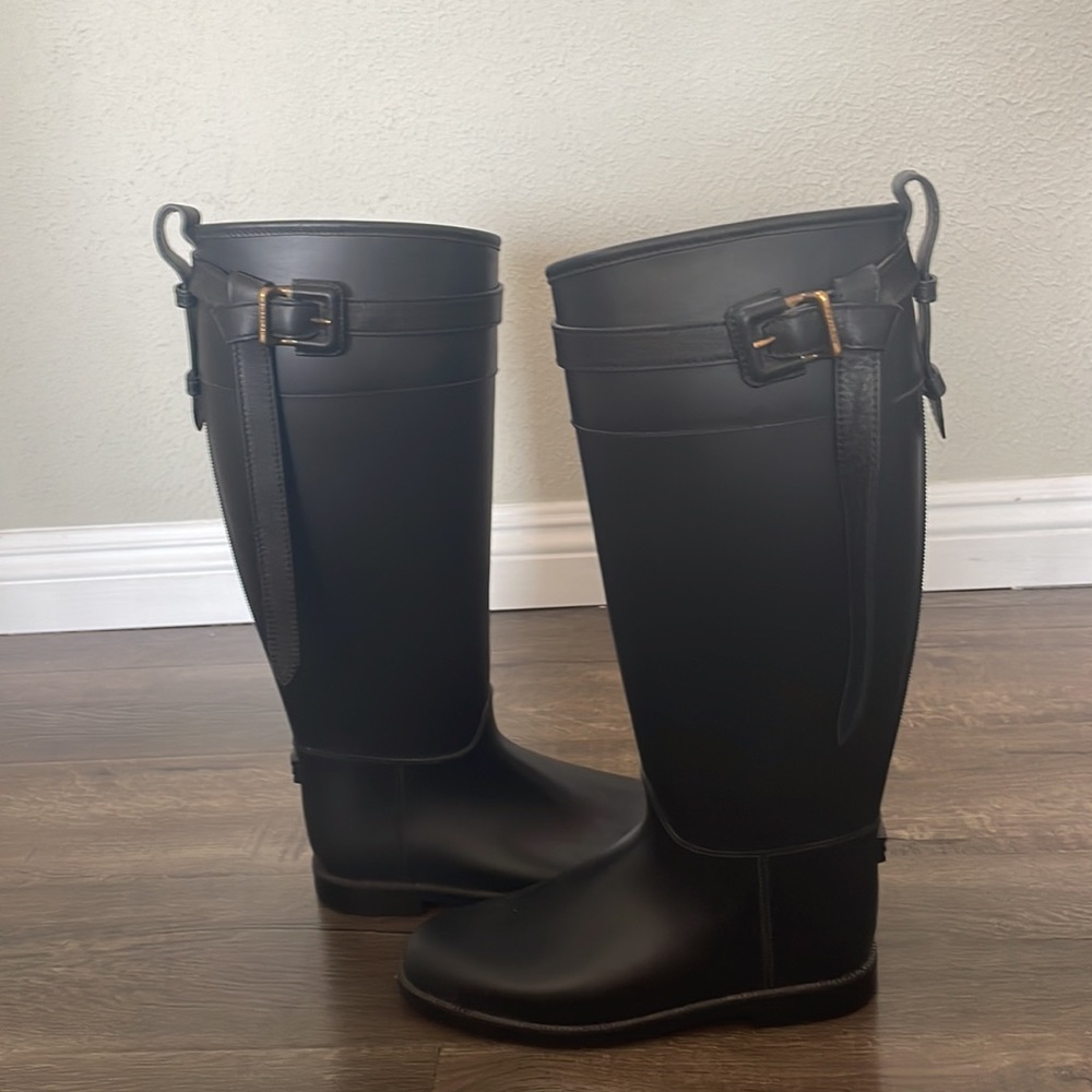 Burberry Waterproof Riding Boot - Picture 3 of 8